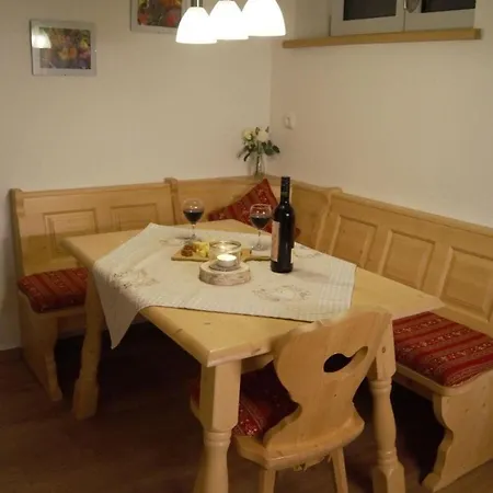 Haflinger Hof Apartament *